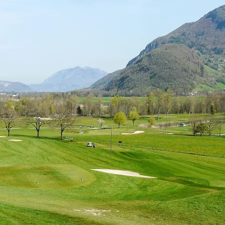 Vacanceole - Le Birdie 3* Giez